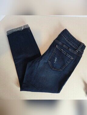 Time and Tru Dark Blue Cropped Above Ankle Jeans
